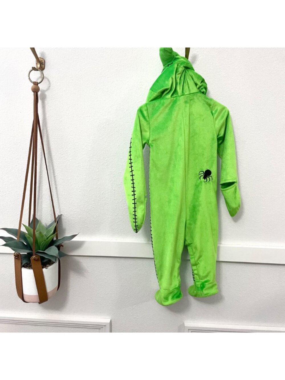 Disney Oogie Boogie Jumpsuit Costume The Nightmare Before Christmas 12-18M - Picture 8 of 10